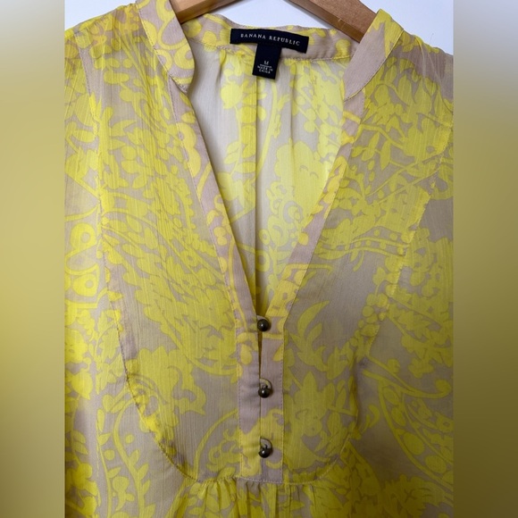 Banana Republic Yellow Patterned Sheer Blouse Sz M - Picture 5 of 7